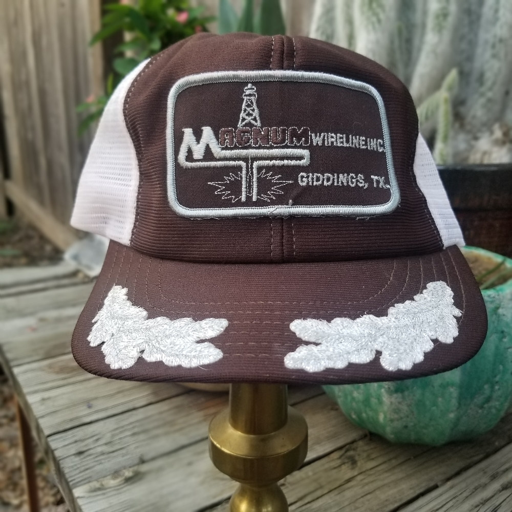 Vintage Trucker Hat with Scrambled Eggs in Silver